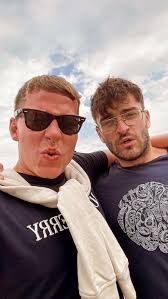 Please join me in wishing David Tate a very Happy Birthday today! 🥳🎂🎈🎁  Hope its an amazing day for you!