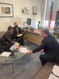 Michael Dyar (@DyarMichael)