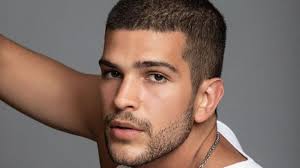 😍 Quién es Bernardo Flores, el galán mexicano que le da vida a Pedro  Centeno en la serie “Las hermanas Guerra” ⬇