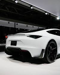 The New Tesla Roadster Looks Straight From The Future Makes Us Think Of Stormtroopers But Better Alux Luxury Tesla Roadster New Tesla Roadster Roadsters