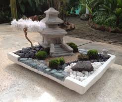 You can redraw the patterns in sand as and when you desire according to your imagination. 31 Authentic Zen Garden Ideas To Bring Calm To Your Life