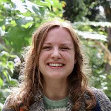 How to resolve issues with Hutner's trace elements solution preparation?