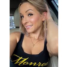 Does @target realize that the AT&T sales reps pestering shoppers around  their electronics section makes shoppers skip an entire section of their  stores?