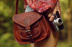 dieser tagliche begleiter ist praktisch und sicher entworfen romy weiss auch mit grandiosen eyecatchern im v purses crossbody leather crossbody purse handbag