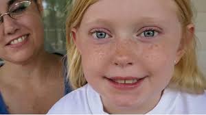 PHOTOS: Singer/songwriter gives up national tour to donate kidney to  ex-fiancee