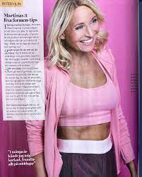 Det är något som inte stämmer av martina haag handlar framförallt om sorgen efter en skilsmässa och hur det känns att älska någon. Facebook