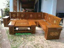 .ruang tamu minimalis dengan model modern dengan bahan kayu jati yang berkualitas sehingga menghasilkan produk yang ok dan kuat, model desain ruang tamu minimalis modern yang sangat cocok klik model lain kursi tamu minimalis hubungi kami di ( whatsapp/call/line : Jual Produk Kursi Tamu Sudut Jati Terlengkap Bariklana Furniture