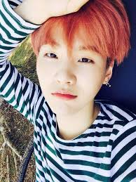 Den auftakt machen dunkle kirschen, etwas orange . Suga Yoongi Bts Summer Package 2015 Bts Suga Min Suga Yoongi