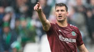 Hem bizim, hem ülkemiz adına. Bundesliga Werder Bremen Erlebt Debakel In Dusseldorf Frankfurt Patzt