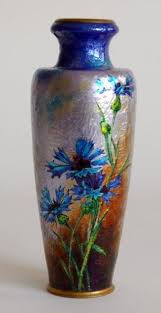 Camille Faure 1874 1956 Vase A Col Etroit En Cuivre Emaille A Decor Peint Bijoux En Porcelaine Art Du Verre Vase