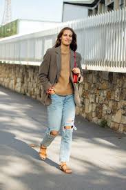 Why do mom jeans make your legs look longer? How To Wear Sandals With Jeans In 19 Easy Outfit Ideas