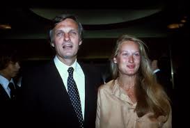 The star (far left) with marlon brando, richard castellano, john cazale, al lettiere, james caan and robert duvall in the godfather. 40 Rare Photos Of Meryl Streep You Ve Never Seen Before Meryl Streep Young And Movie Photos