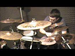 Drumcover The Police The Bed S 2 Big Without U Het Is Het Net Niet Helemaal Stewart Copeland Speelt Volgens Mij Met Rechts I Drum Cover Drums Tiered Cakes