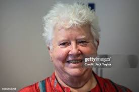 Val Robertson's Instagram, Twitter & Facebook