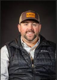 Amanda Dedon's Instagram, Twitter & Facebook