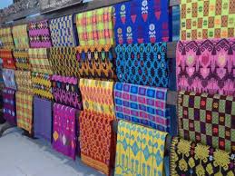 Tarian ini memiliki gerakan perpaduan dari. Suka Dengan Atasan Songket Ini Dia Kelebihan Dan Cara Merawat Atasan Songket Yang Kamu Harus Tahu