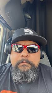 I'm an old single woman also looking for an old man to be with and spend  the rest of my life with please I hate games and I'm not here to play