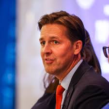 Sasse spent millions hiring GOP allies as UF president: report