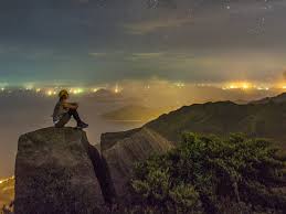 Kalau kamu pastinya menggambar dua buah gunung, lalu ada mataharinya, dan kemudian. 3 Destinasi Terindah Di Hong Kong