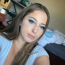 Danielle Oddo's Instagram, Twitter & Facebook