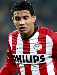 Na linha: diretor revela cláusula com obrigações de conduta para atacante