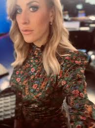 Dawn Holmberg's Instagram, Twitter & Facebook