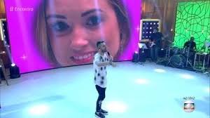 Fátima Bernardes anuncia o 'G1 em 1 Minuto' em russo