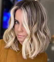 Beyonce knowles's medium, blunt, blonde, bob hairstyle is a fresh way to style short hair. 50 Blunt Cuts And Blunt Bobs That Are Dominating In 2021 Hair Adviser