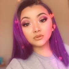 Daisy Thao's Instagram, Twitter & Facebook