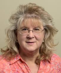 Walker receives Excellence in Teaching Award