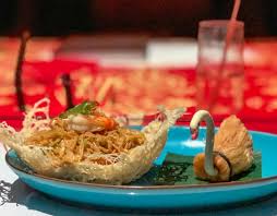 Les enfants vont également découvrir les joies de la cuisine avec le coffret opinel le petit chef, un coffret spécial petit gourmand et apprenti cuisinier. Le Petit Chef Fun Dining For The Whole Family Happy Go Kl