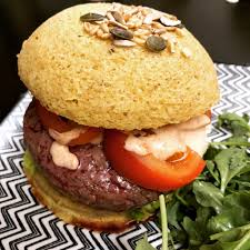 Comment Preparer Un Pain Burger Healthy En Moins De 10 Minutes Droles De Mums