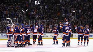 The islanders are bailed out by poor goaltending on the part of the penguins to get a big win in game one. Islanders Get Dramatic Win In Return To Nassau Coliseum