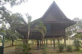 Berikut ini adalah daftar besaran minimum gaji sesuai umr di setiap kota dan kabupaten jawa barat, termasuk bandung, pada tahun 2020 dirangkum dari kompas Jawa Barat 10 Gambar Saung Ranggon Bekasi Cikarang No Telepon Tiket Masuk Wisata