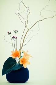 pictures of ikebana japanese flower arrangement के लिए चित्र परिणाम