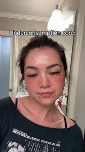 Josie Huff's Instagram, Twitter & Facebook