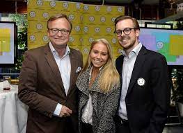 Von rennbahn express bis oe24.tv: Hedi Grager Journalistin Bloggerin Jenny Fellner Ist Mit Gerade Mal 27 Jahren Herausgeberin Von Madonna
