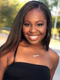 Brianna Harris's Instagram, Twitter & Facebook