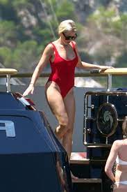 Roxy Jacenko Nude Photos & Videos 2024 | TheFappening HD phone wallpaper