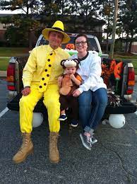 Curious George The Man In The Yellow Hat And Professor Wiseman Family C Curious George Halloween Costume Curious George Costume Curious George Family Costume