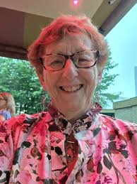 What are some great veterinarians in the East Lyme area that truly care  about animals?