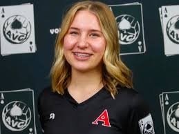 Fundraiser by Kelsey Sohnchen : Help Layla travel with club volleyball trip  to Phoenix