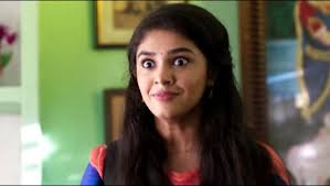 Actors Name Age Wiki Height Birth Place Career Details Dhak Dhak Dhak Uppena 2020 Charmboard Her father's name is krishna shetty and her mother's appearance and personality pallavi patil in jeans eye color: dhak dhak dhak uppena 2020 charmboard