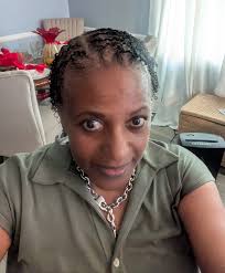 Hi guys! I just want to drop a few encouraging words. Be patient with your  locs because they won't look exactly like anyone else's or grow like anyone  else's cause it's YOUR