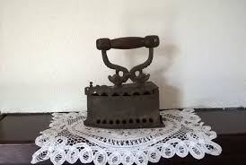 Ferro Da Stiro A Carbone A Braci Ardenti Vintage Antique Iron Iron Vintage