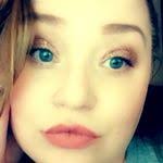 Lora Teague's Instagram, Twitter & Facebook