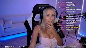 Wannabe streamer ♡ snapchat/instagram @corinnakopf. Twitch Bannt Corinna Kopf Die Wechselt Zu Facebook