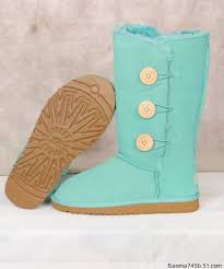 Light Blue Ugg Boots I Try To Stay Away From Uggs But I Love The Color Boots Uggs Blue Ugg Boots