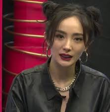 Dương Mịch bị Cnet soi chiếc mũi “biến dạng”: Lỗ mũi ngày càng lộ rõ, hình  ảnh bây giờ khác hoàn toàn so với trước kia