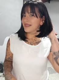 el cabello corto es tan elegante que no necesitas mucho pereto 😂❤️  #cortebob #cabellocorto #cortebob